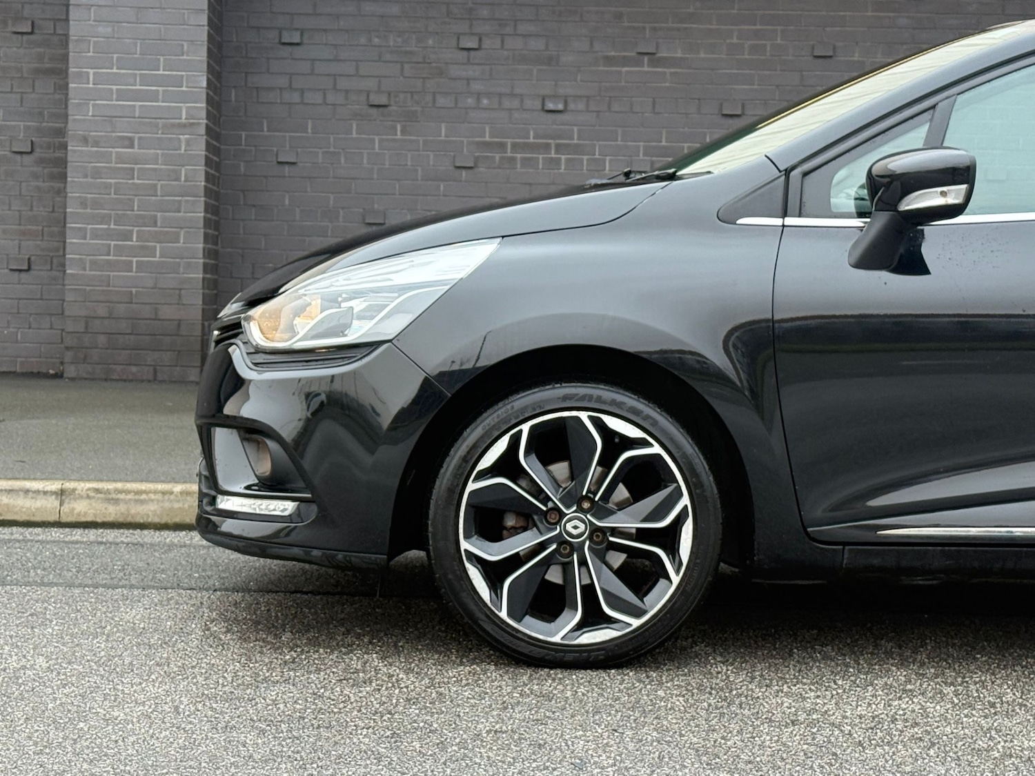 Used Renault Clio 2018 for sale - 77431346: Photo 28