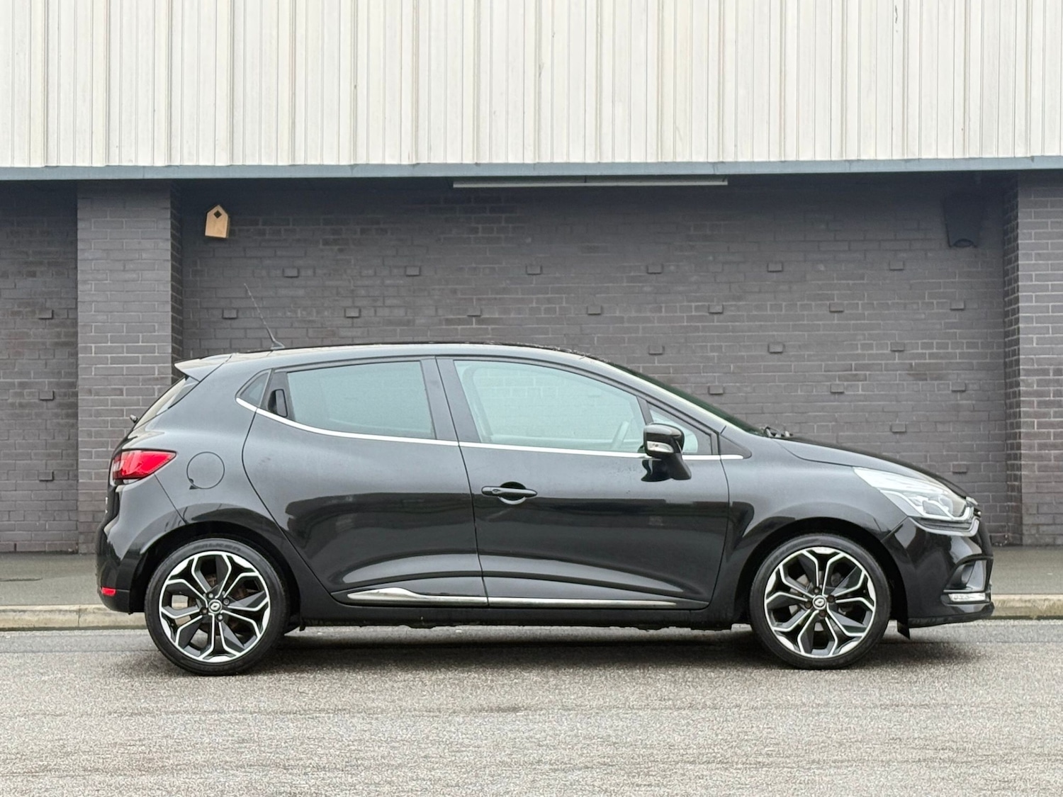 Used Renault Clio 2018 for sale - 77431346: Photo 8
