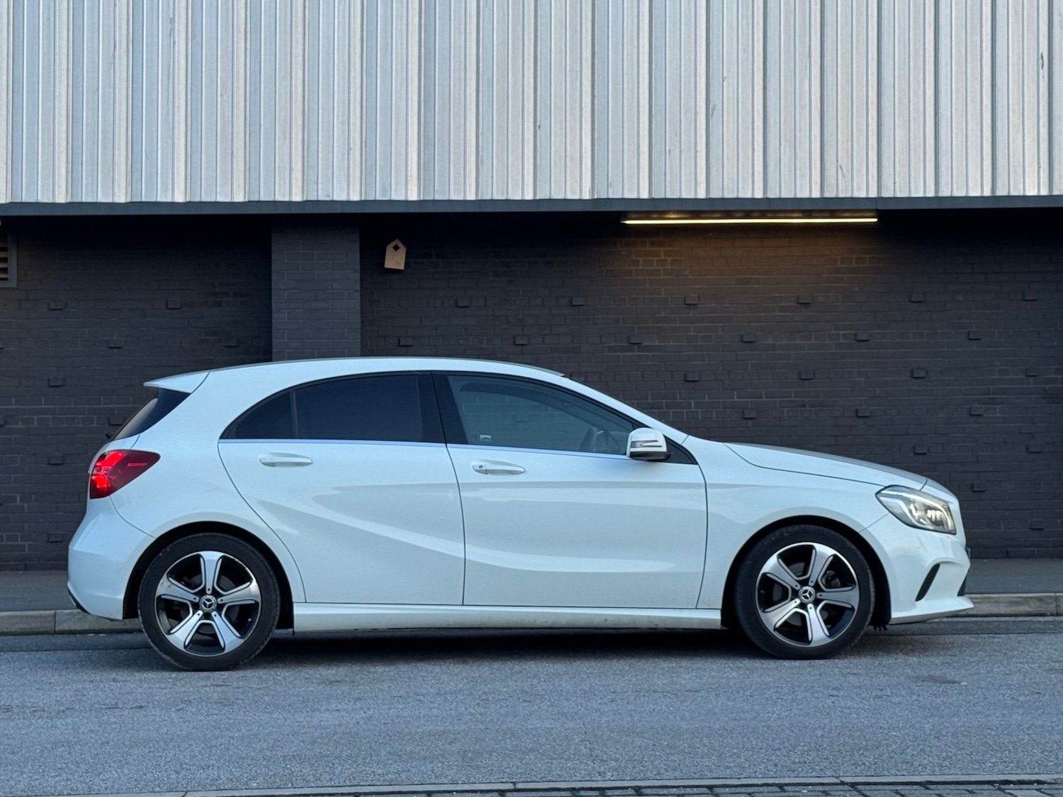 Used Mercedes-Benz A-Class 2018 for sale - 77590665: Photo 16