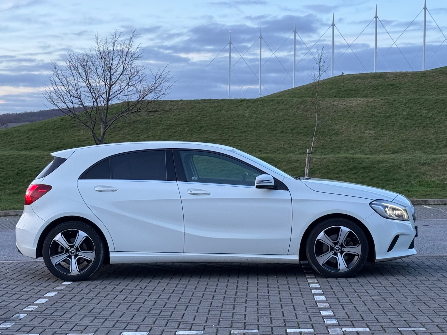 Used Mercedes-Benz A-Class 2018 for sale - 77590665: Photo 2