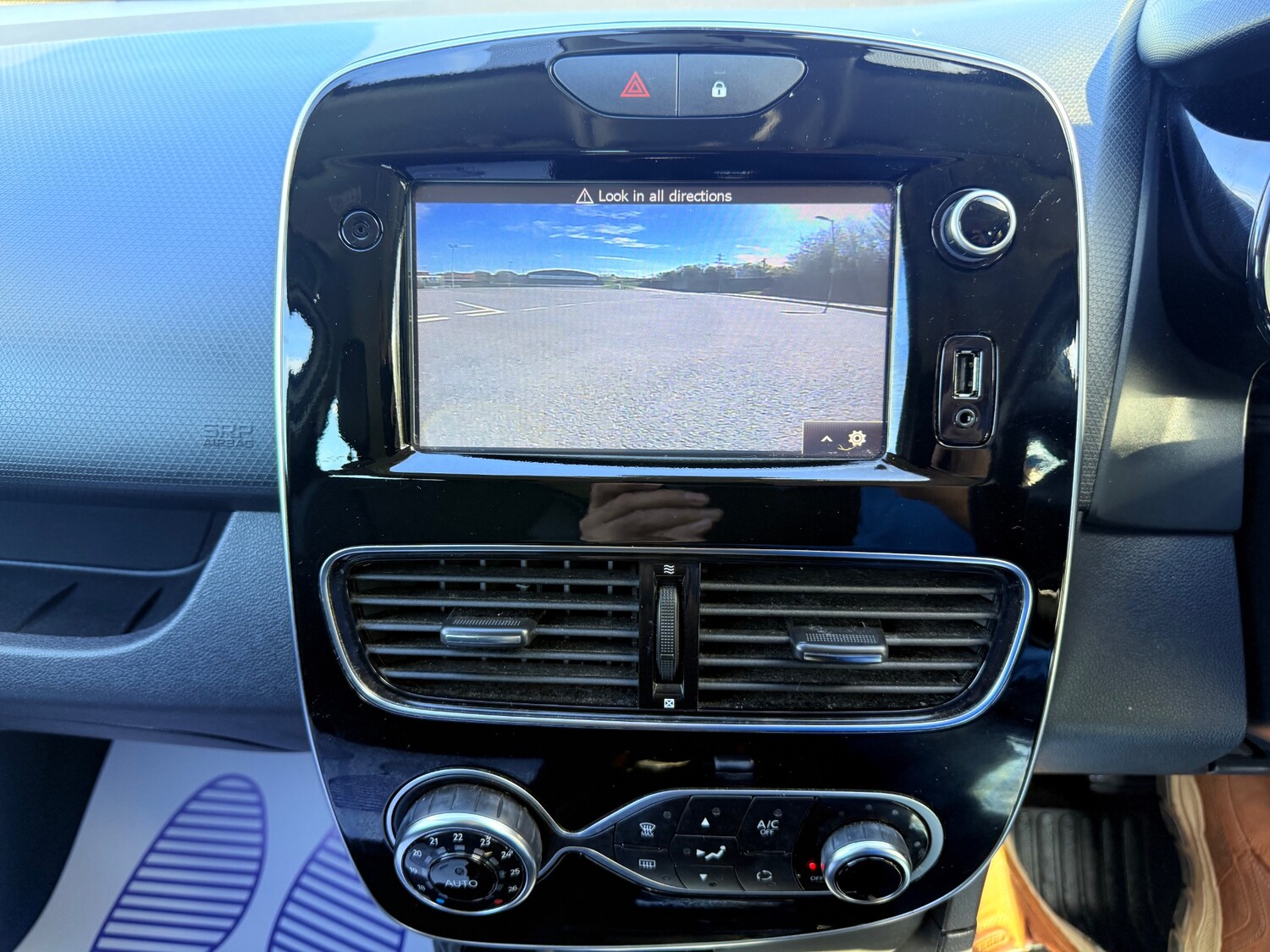 Used Renault Clio 2016 for sale - 78144439: Photo 30