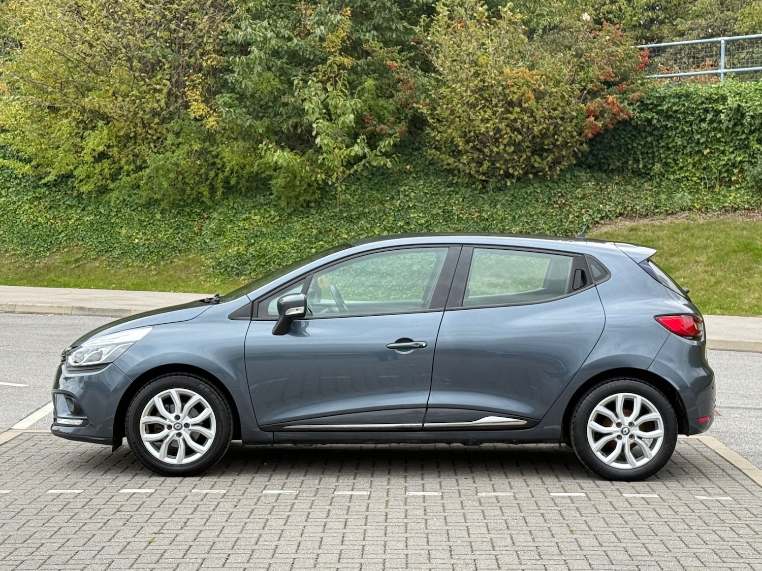 Used Renault Clio 2017 for sale - 77296899: Photo 7