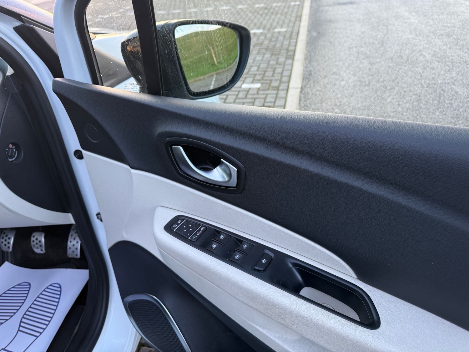 Used Renault Captur 2017 for sale - 77803705: Photo 21