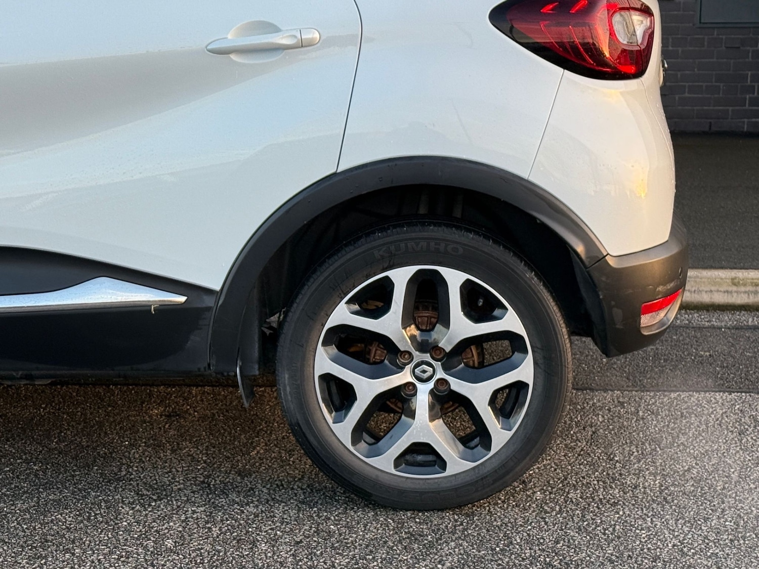 Used Renault Captur 2017 for sale - 77803705: Photo 34