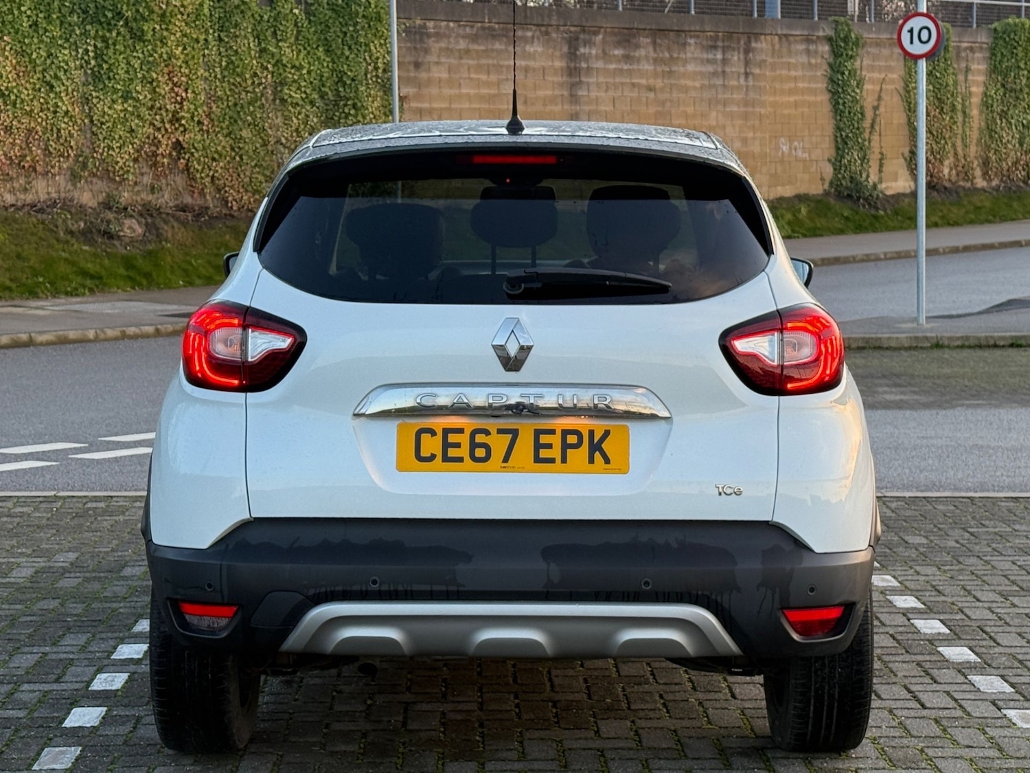 Used Renault Captur 2017 for sale - 77803705: Photo 38
