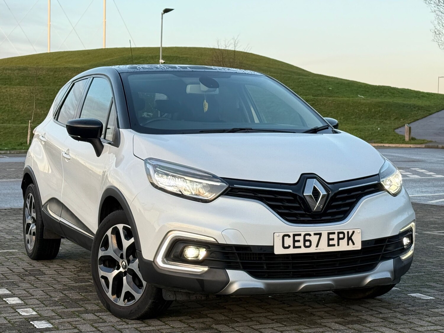 Used Renault Captur 2017 for sale - 77803705: Photo 42