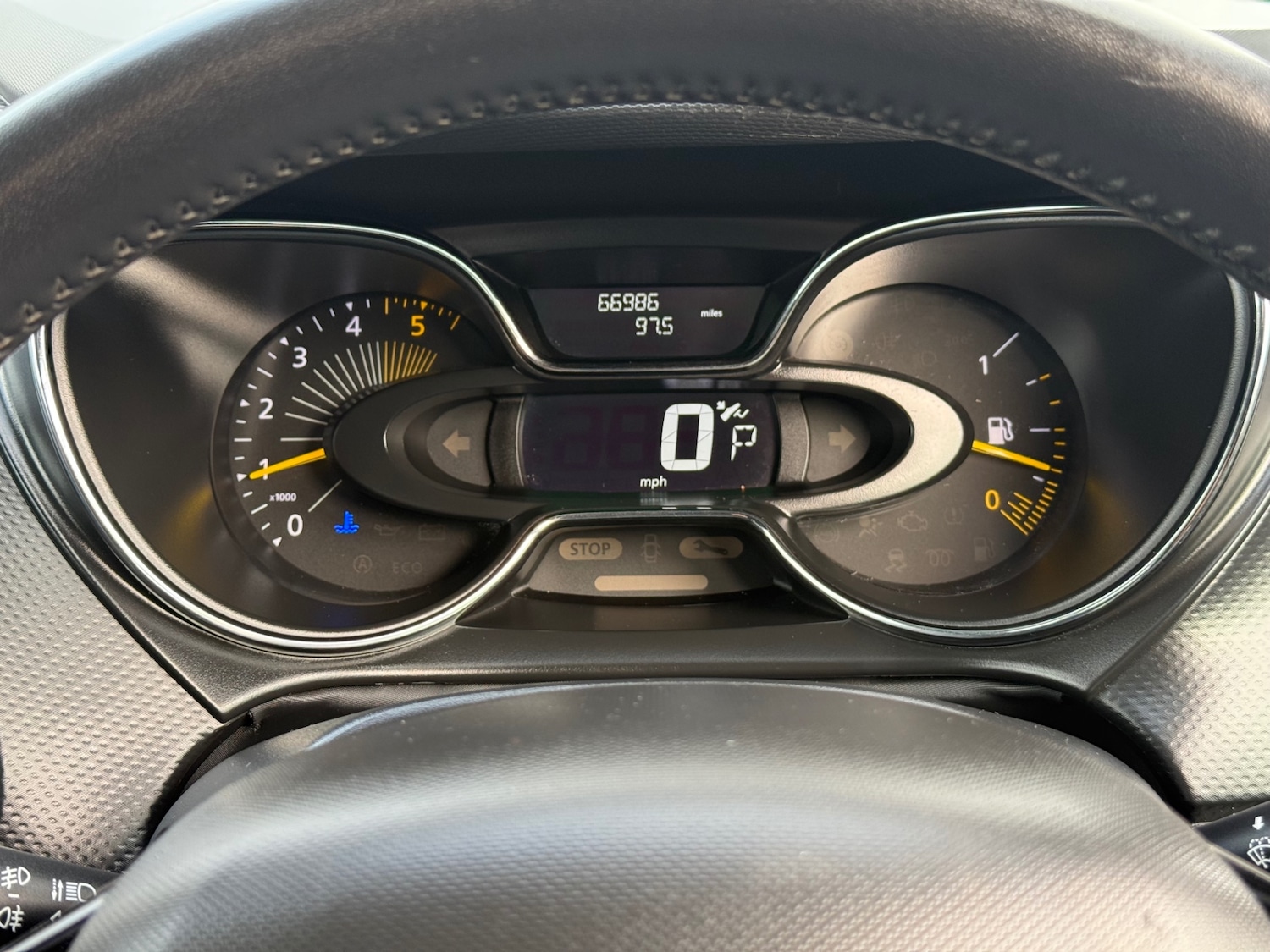 Used Renault Captur 2016 for sale - 77168575: Photo 12