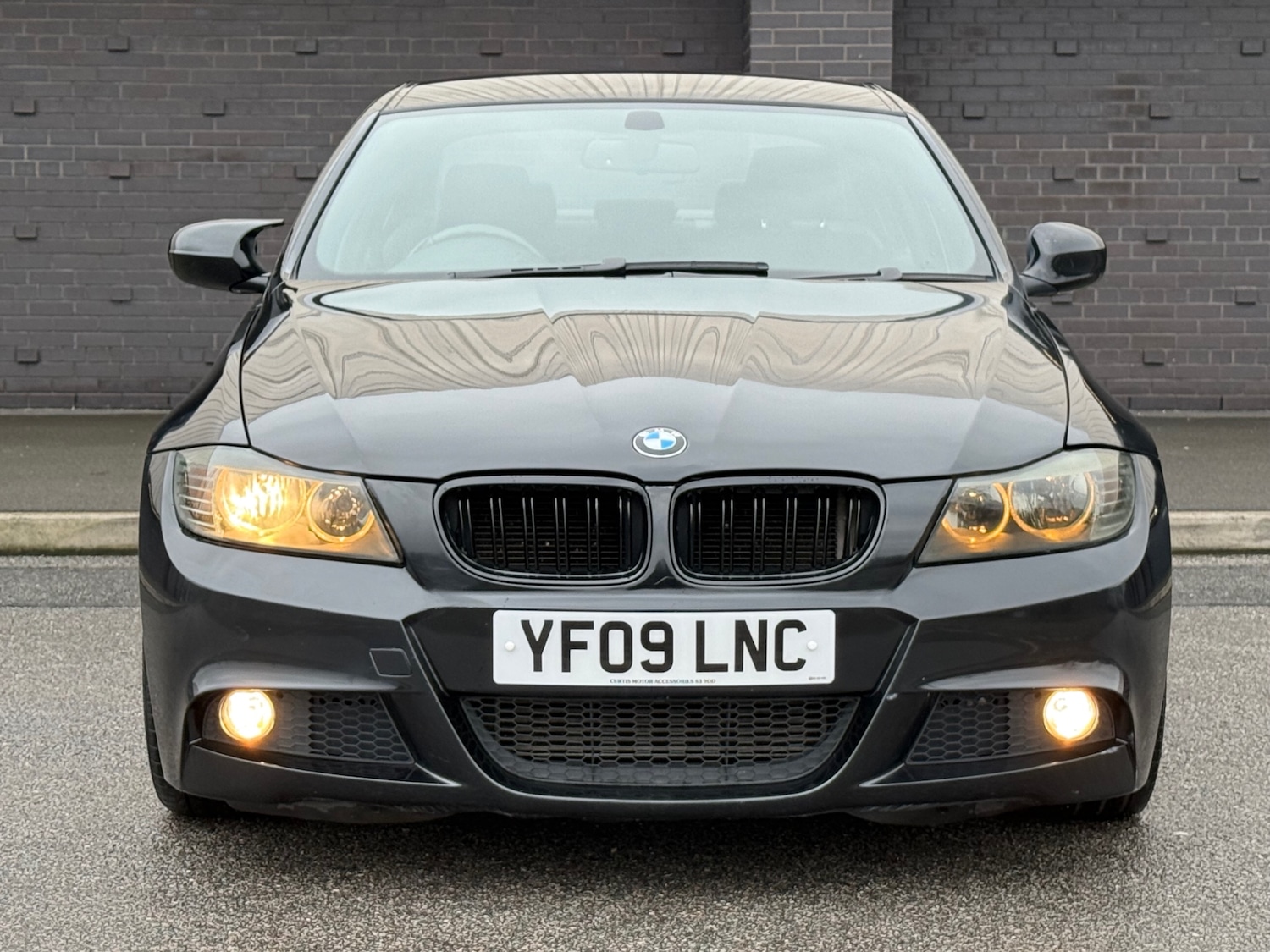 Used BMW 3 Series 2009 for sale - 77310998: Photo 2