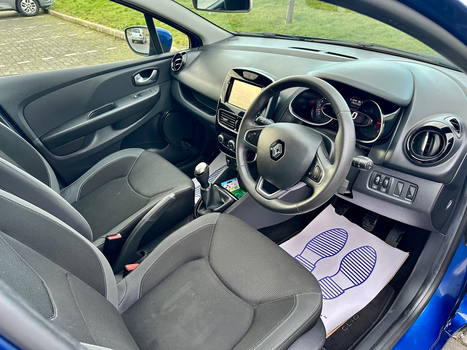 Used Renault Clio 2017 for sale - 77186516: Photo 11