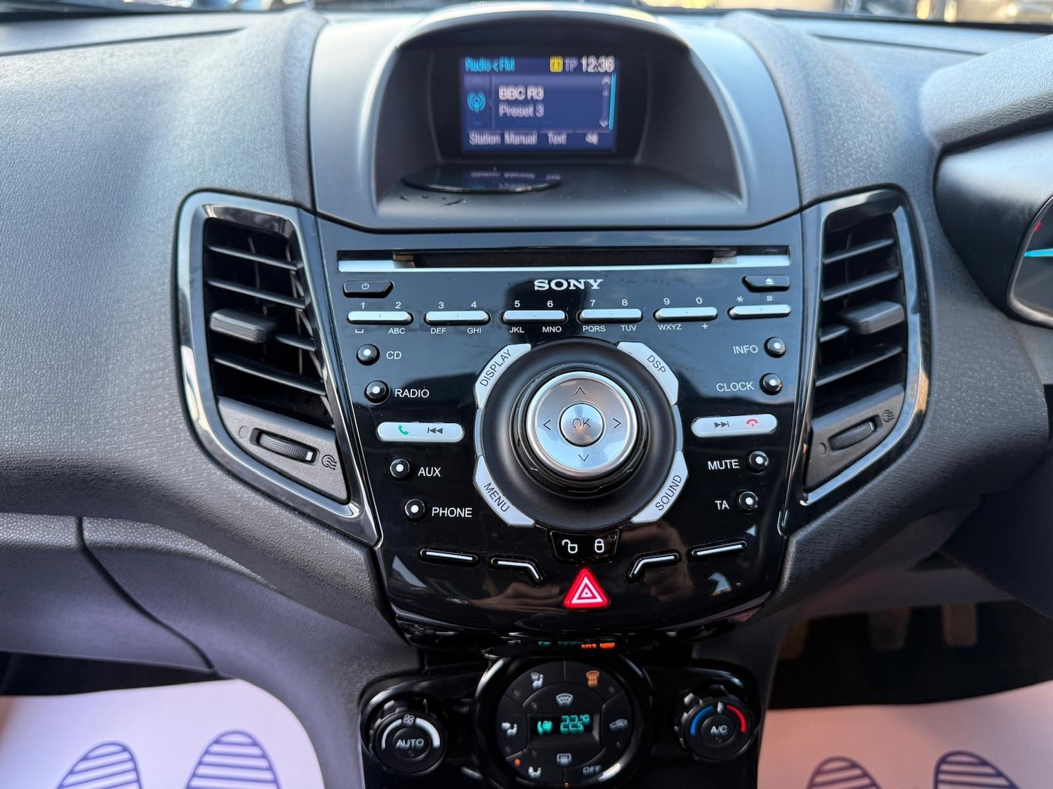 Used Ford Fiesta 2015 for sale - 76735906: Photo 10