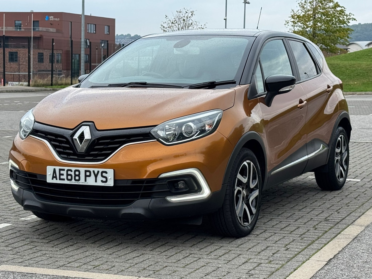 Used Renault Captur 2018 for sale - 76101841: Photo 1