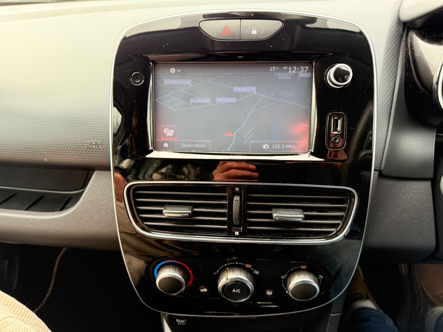 Used Renault Clio 2018 for sale - 77984076: Photo 24