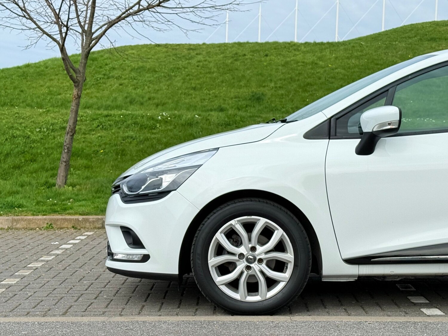 Used Renault Clio 2018 for sale - 77984076: Photo 27