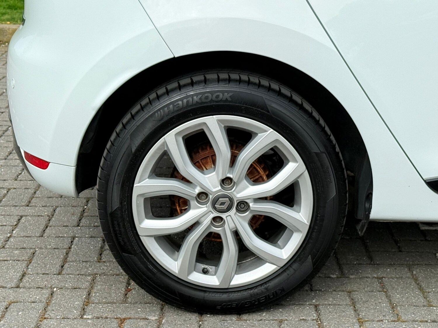 Used Renault Clio 2018 for sale - 77984076: Photo 29