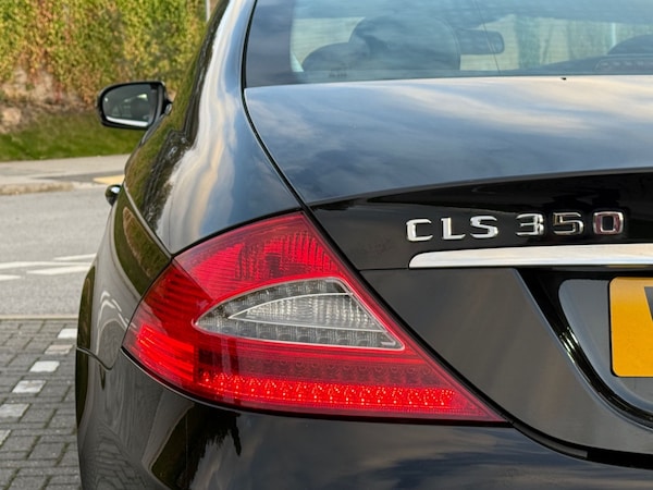 Used Mercedes-Benz CLS 2009 for sale - 76101945: Photo 27