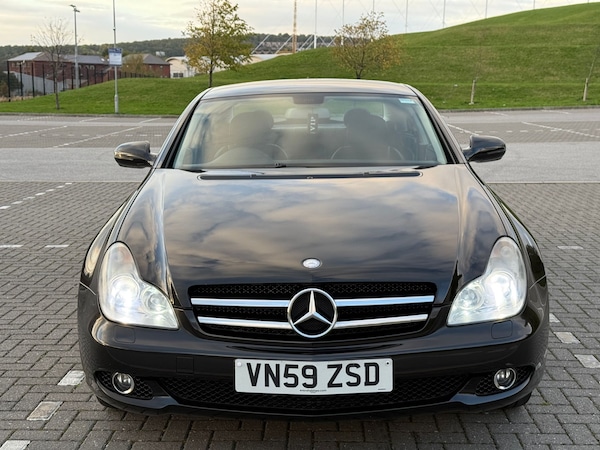 Used Mercedes-Benz CLS 2009 for sale - 76101945: Photo 2