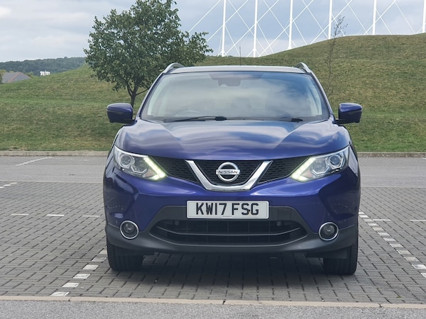 Used Nissan Qashqai 2017 for sale - 75512621: Photo 2