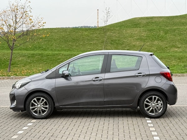 Used Toyota Yaris 2014 for sale - 76319676: Photo 35