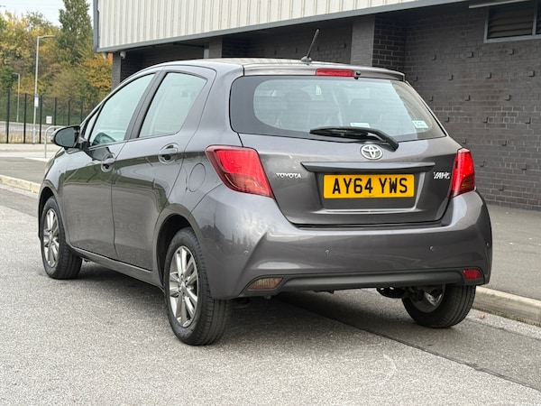 Used Toyota Yaris 2014 for sale - 76319676: Photo 4