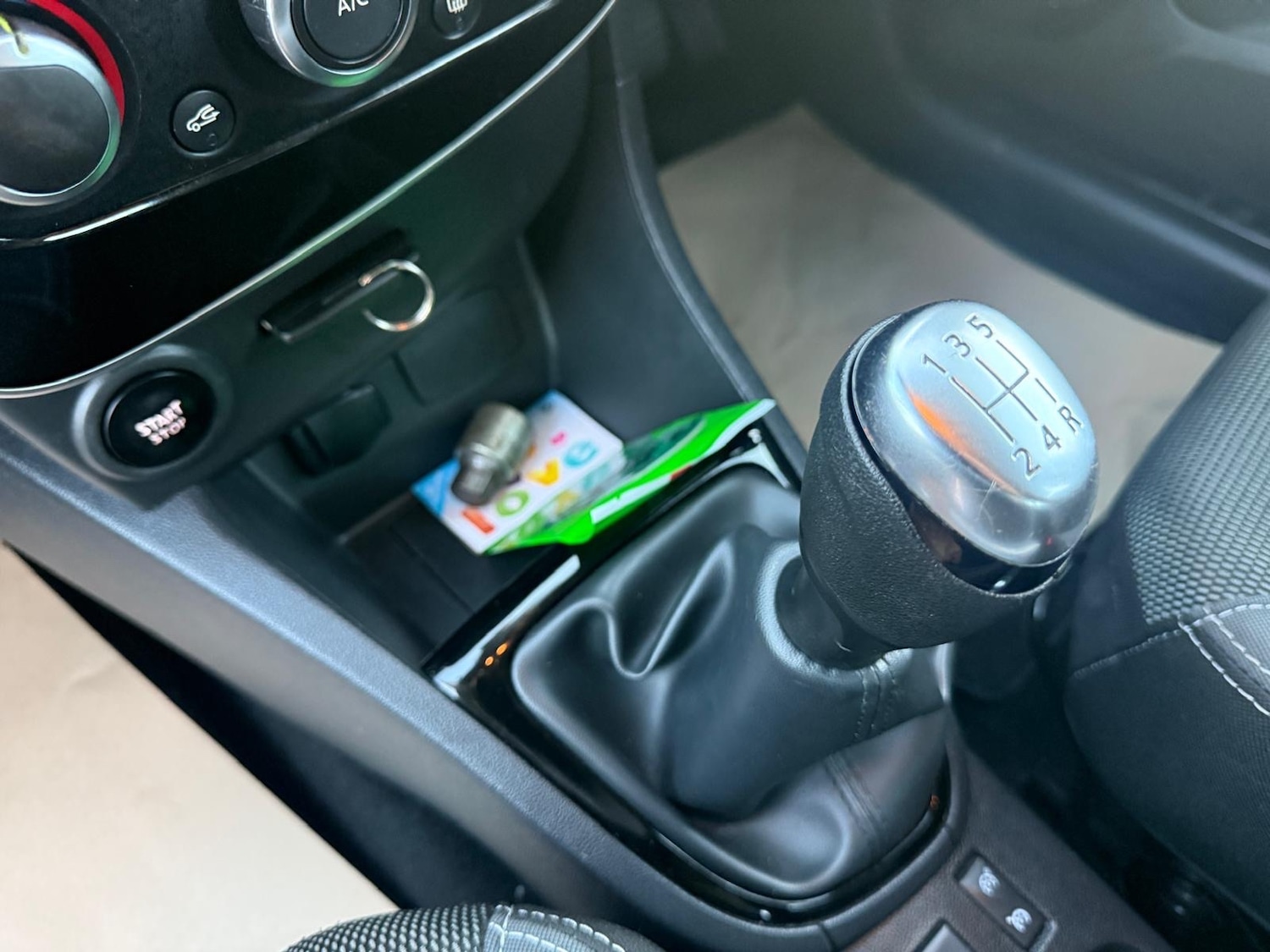 Used Renault Clio 2017 for sale - 76626743: Photo 19