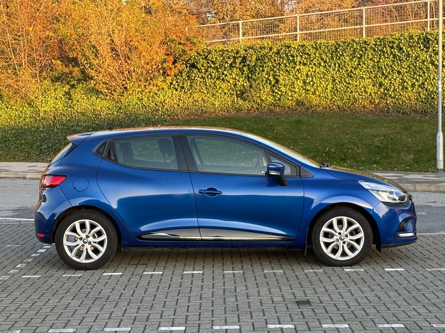 Used Renault Clio 2017 for sale - 76626743: Photo 30