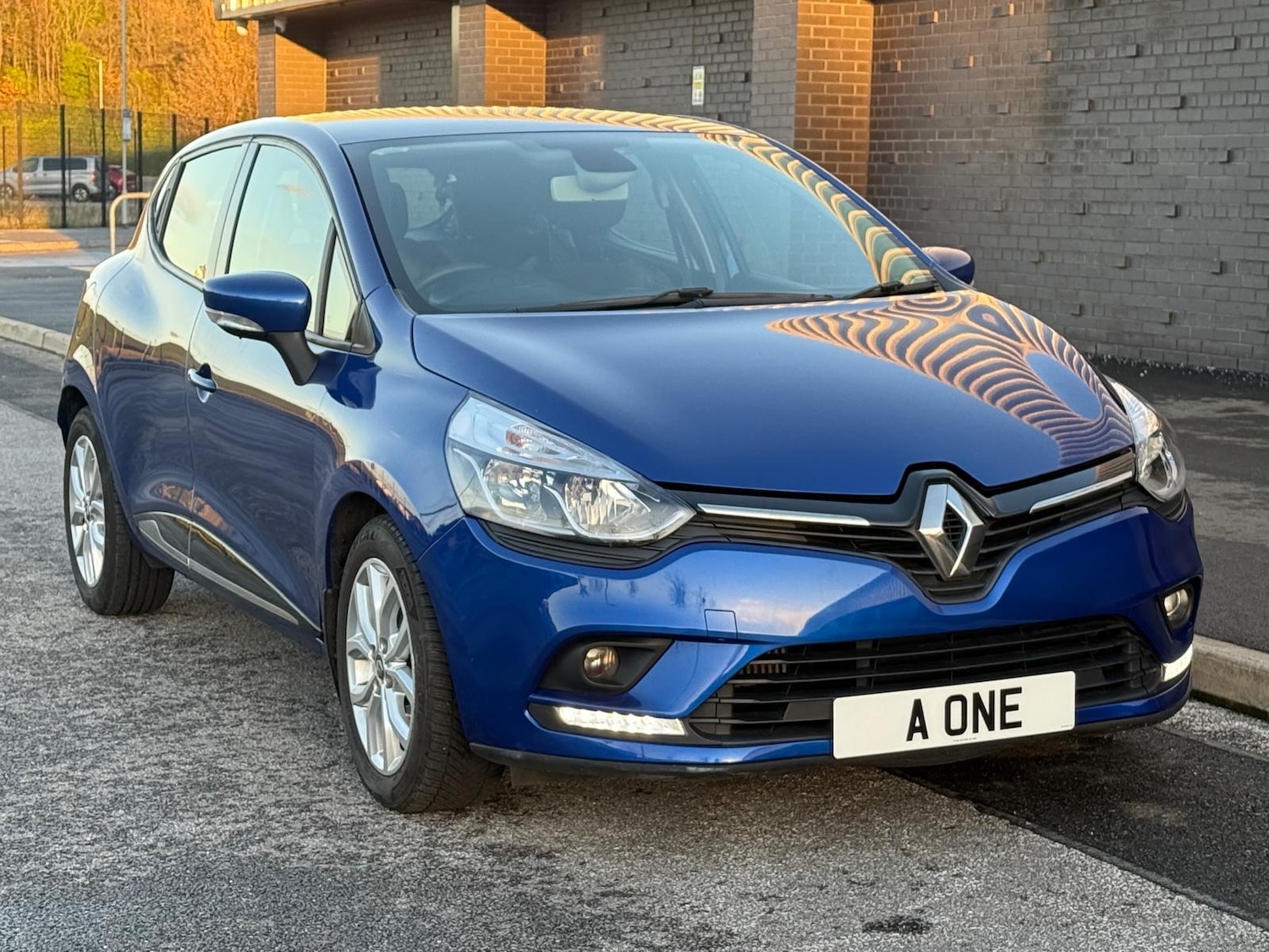 Used Renault Clio 2017 for sale - 76626743: Photo 4