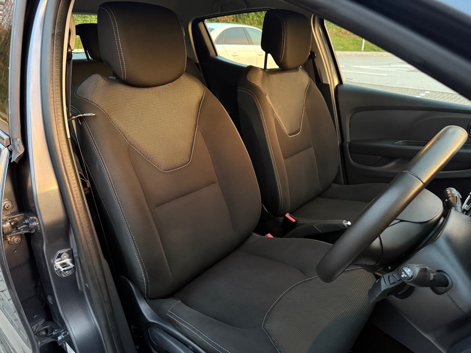 Used Renault Clio 2019 for sale - 76477198: Photo 13