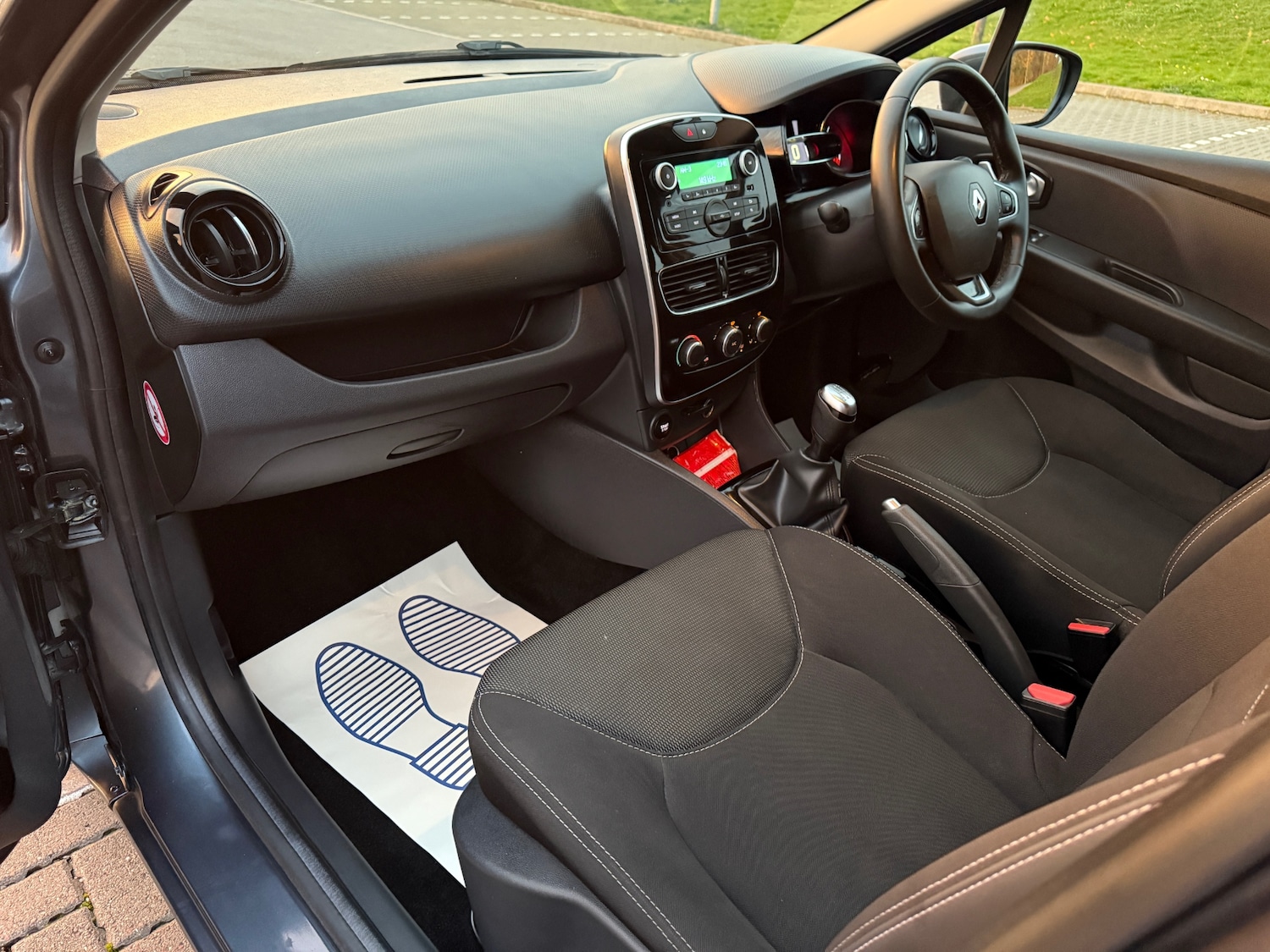 Used Renault Clio 2019 for sale - 76477198: Photo 17