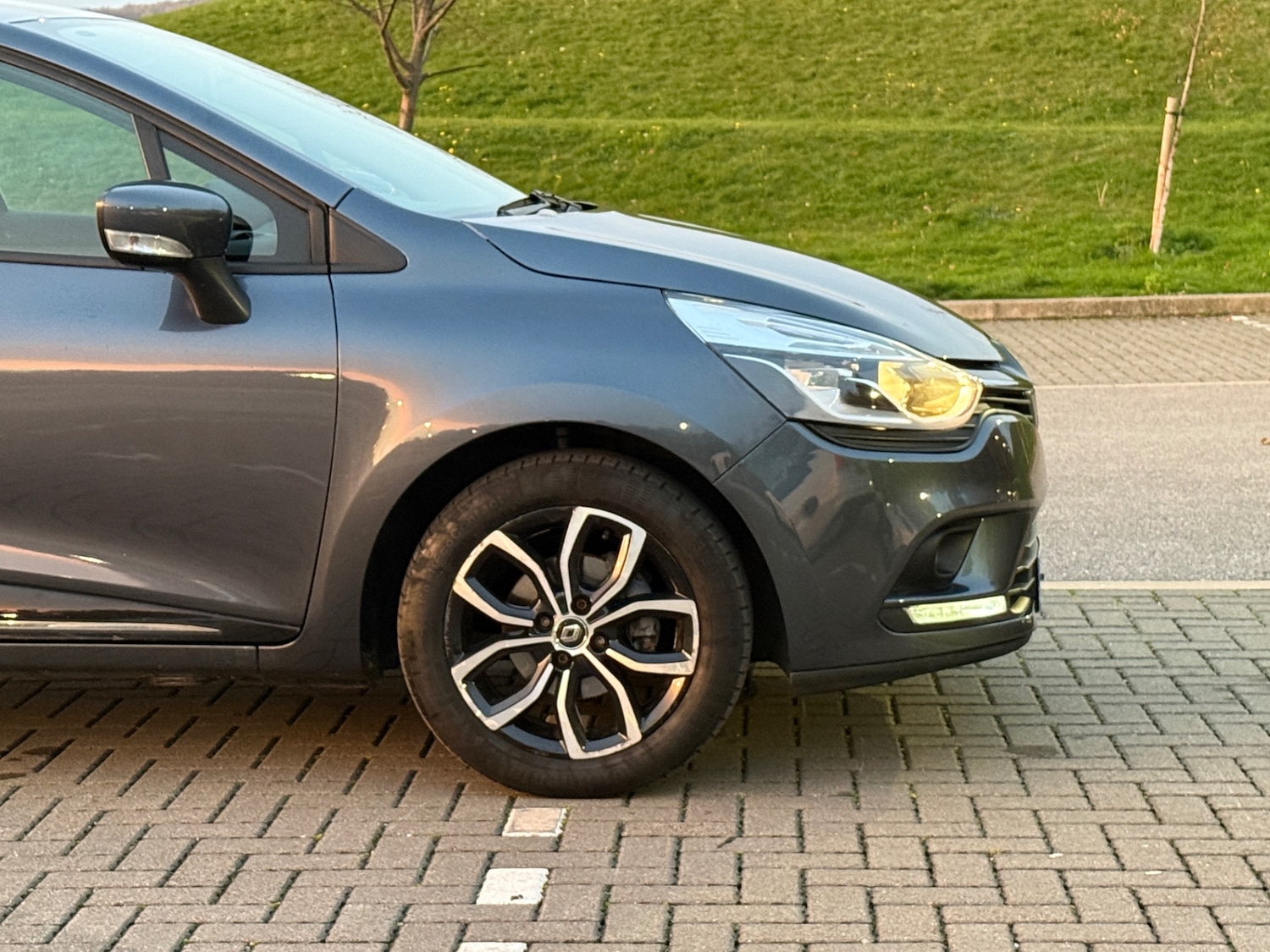 Used Renault Clio 2019 for sale - 76477198: Photo 19