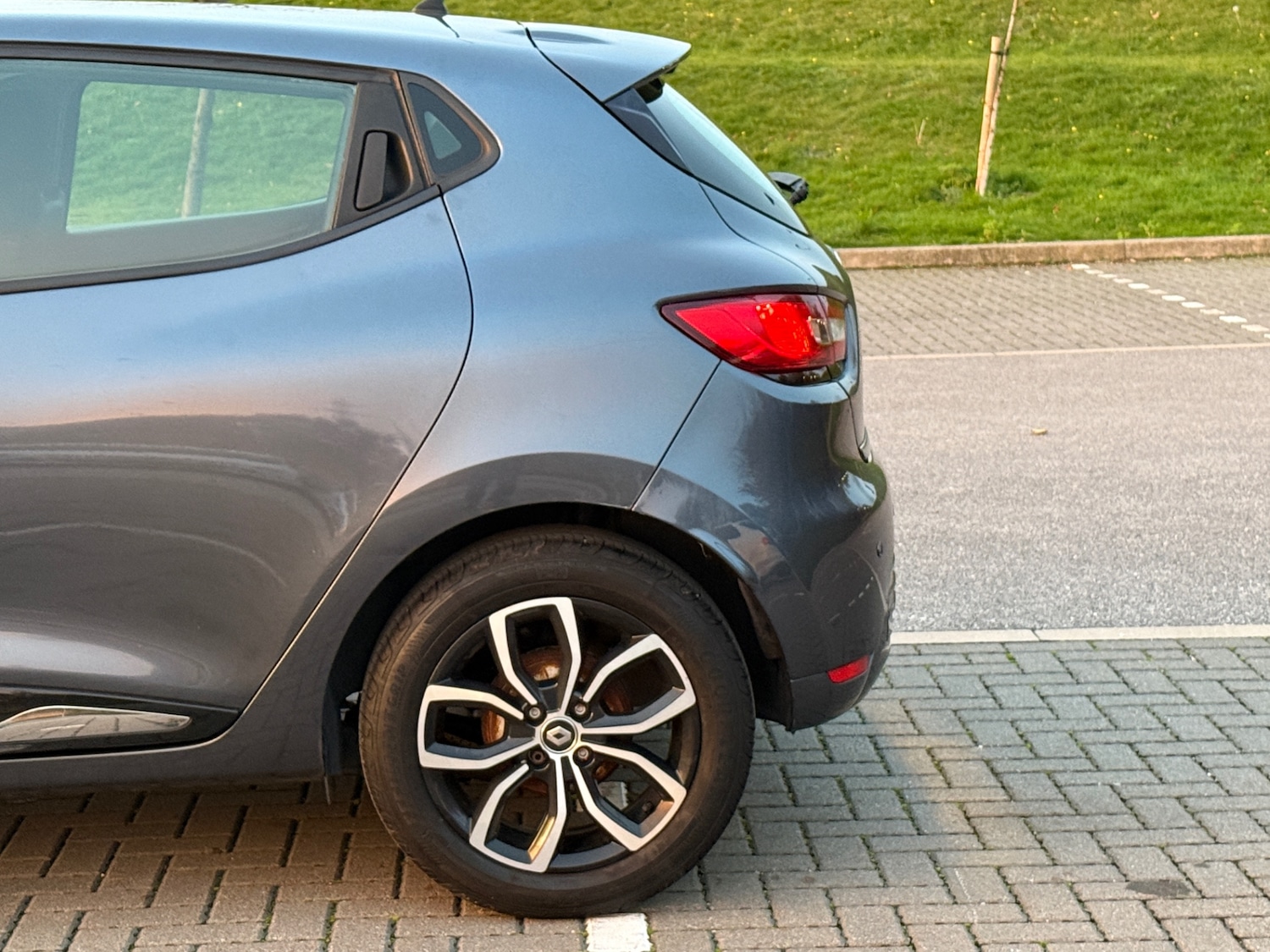 Used Renault Clio 2019 for sale - 76477198: Photo 21