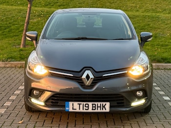 Used Renault Clio 2019 for sale - 76477198: Photo