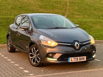 Used Renault Clio 2019 for sale - 76477198: Photo