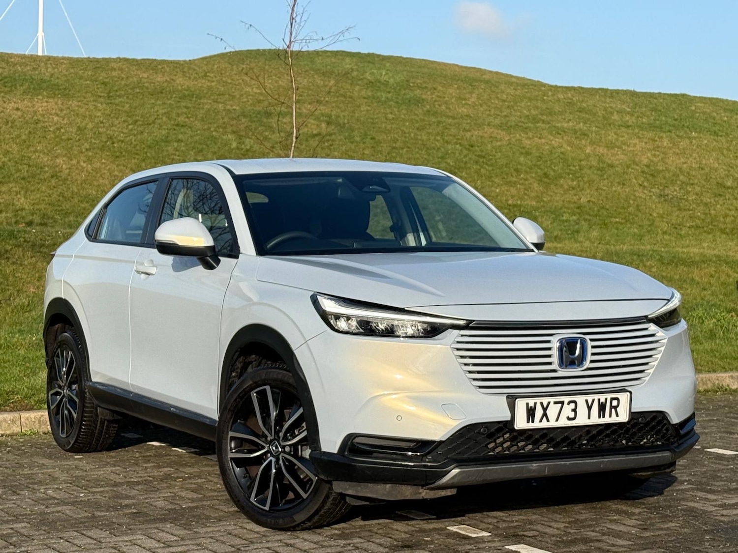 Used Honda HR-V 2023 for sale - 77336335: Photo 3