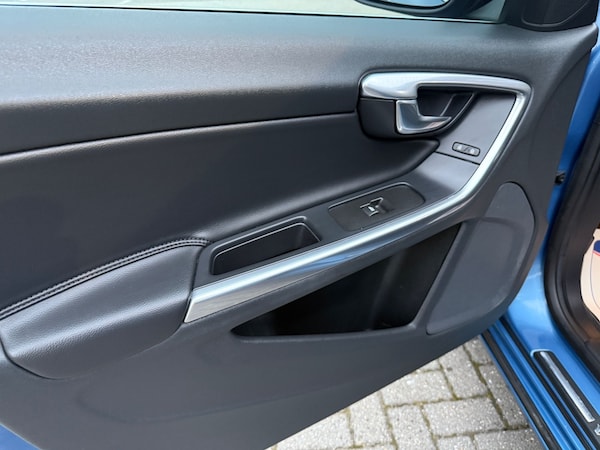 Used Volvo S60 2015 for sale - 76193487: Photo 25