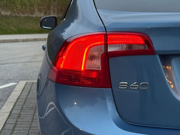 Used Volvo S60 2015 for sale - 76193487: Photo 32