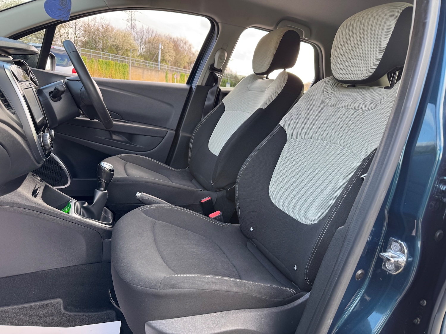 Used Renault Captur 2018 for sale - 77877397: Photo 28