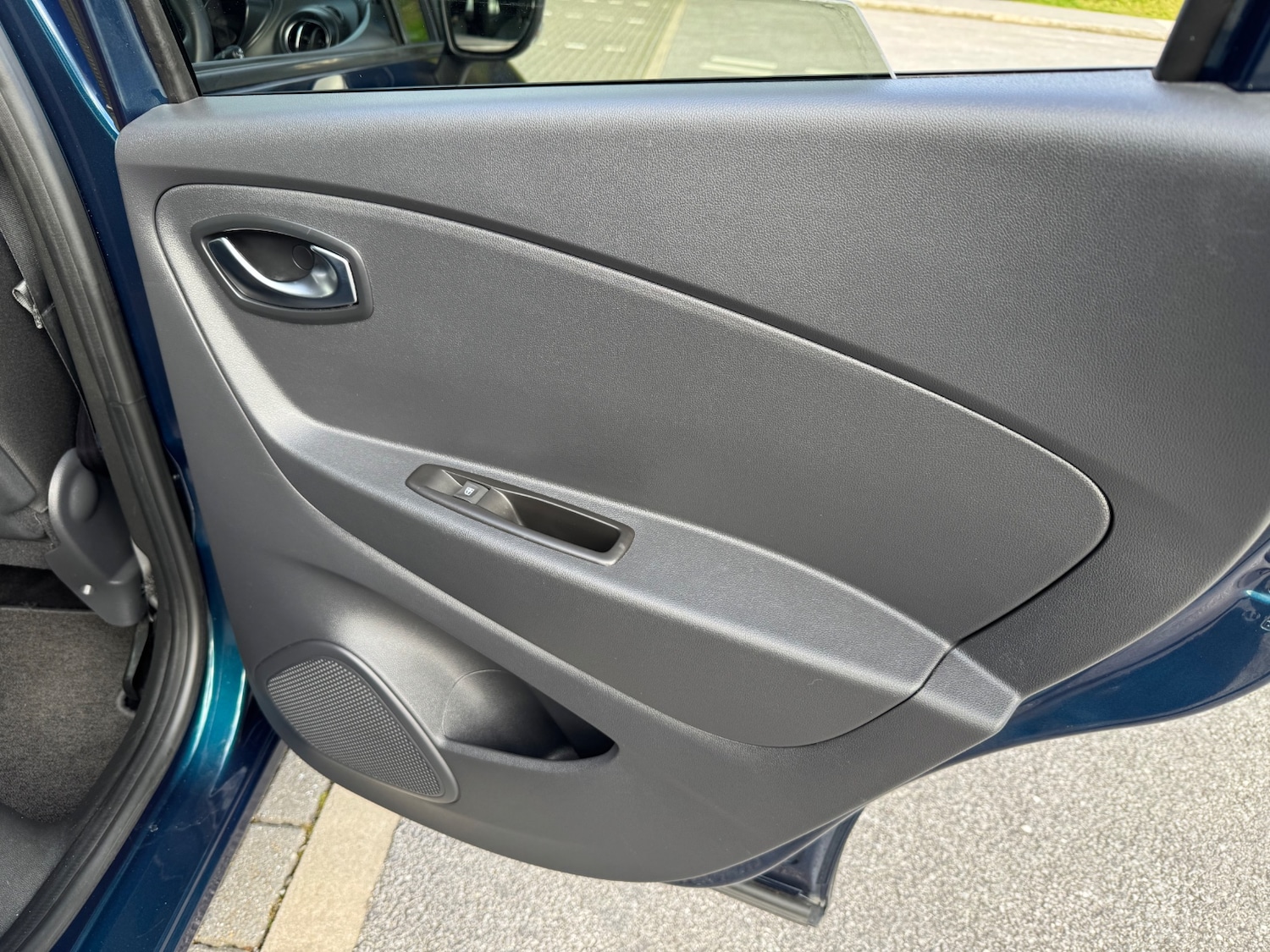 Used Renault Captur 2018 for sale - 77877397: Photo 30