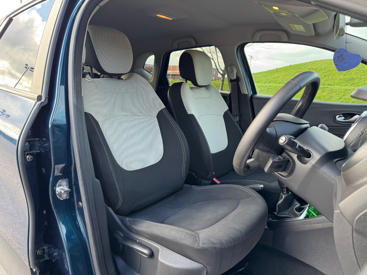 Used Renault Captur 2018 for sale - 77877397: Photo 8