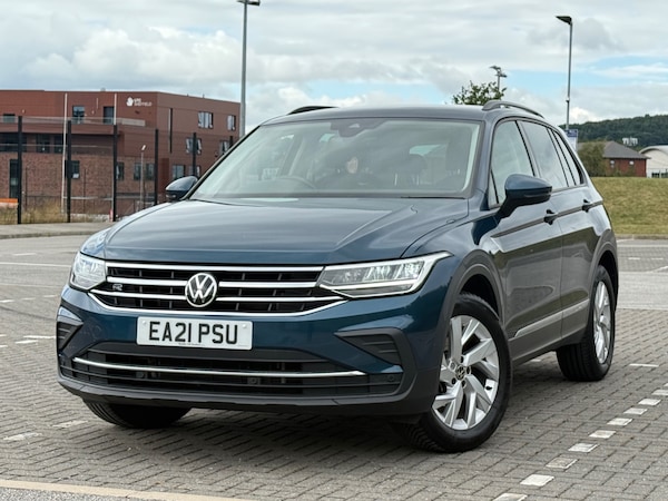 Used Volkswagen Tiguan 2021 for sale - 75304136: Photo 1