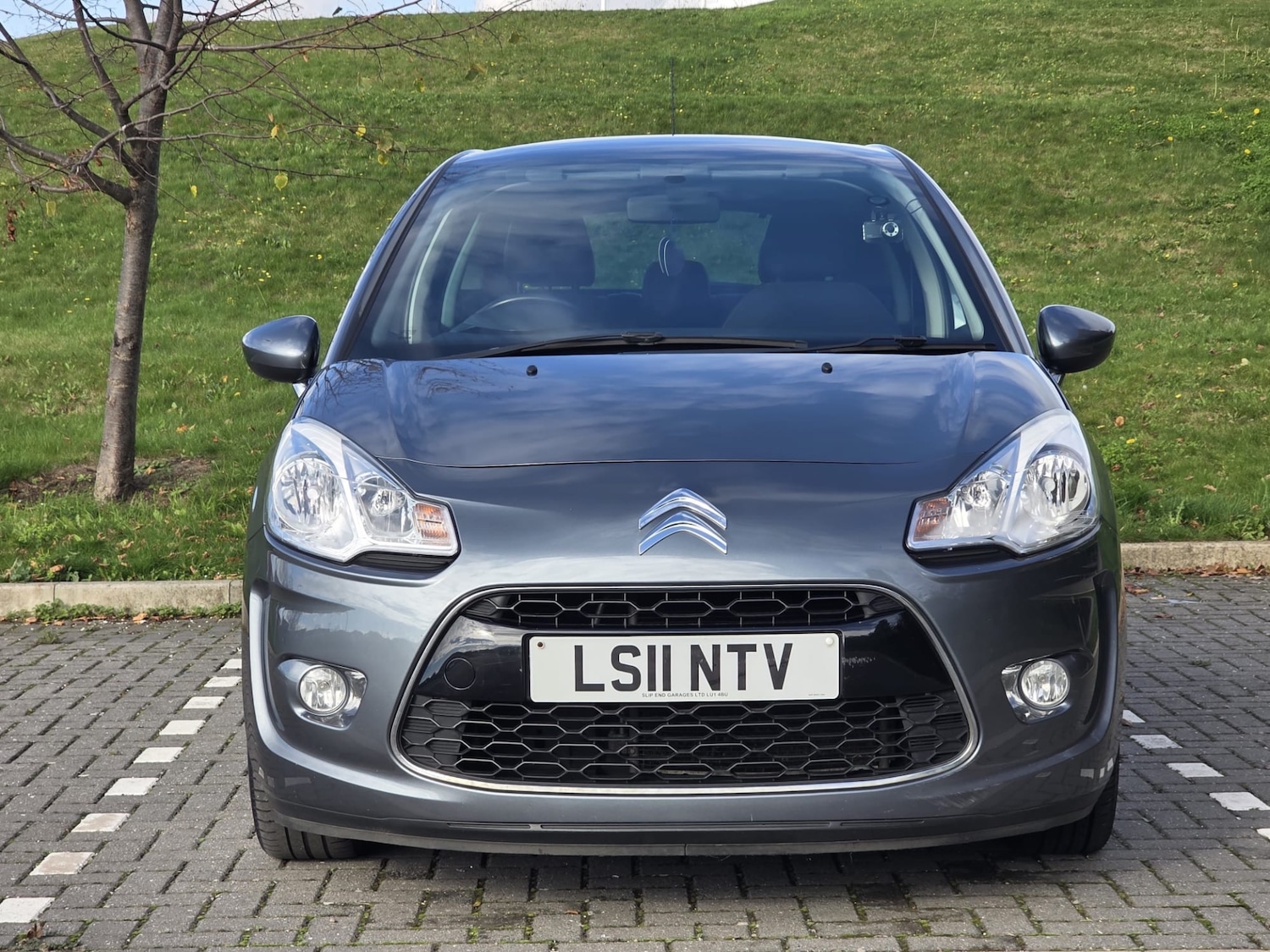 Used Citroen C3 2011 for sale - 76194564: Photo 2