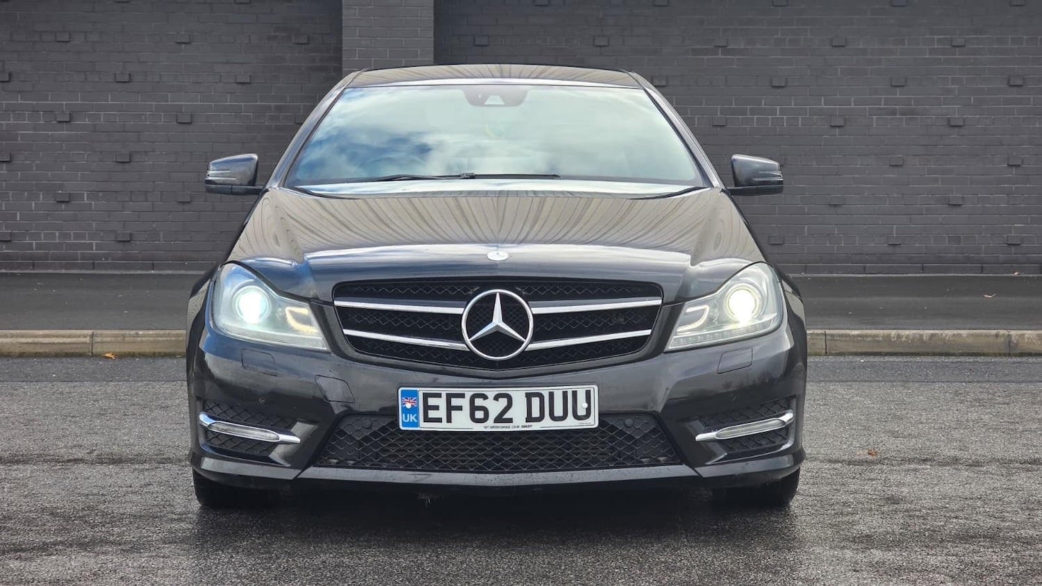 Used Mercedes-Benz C Class 2012 for sale - 76436571: Photo 2