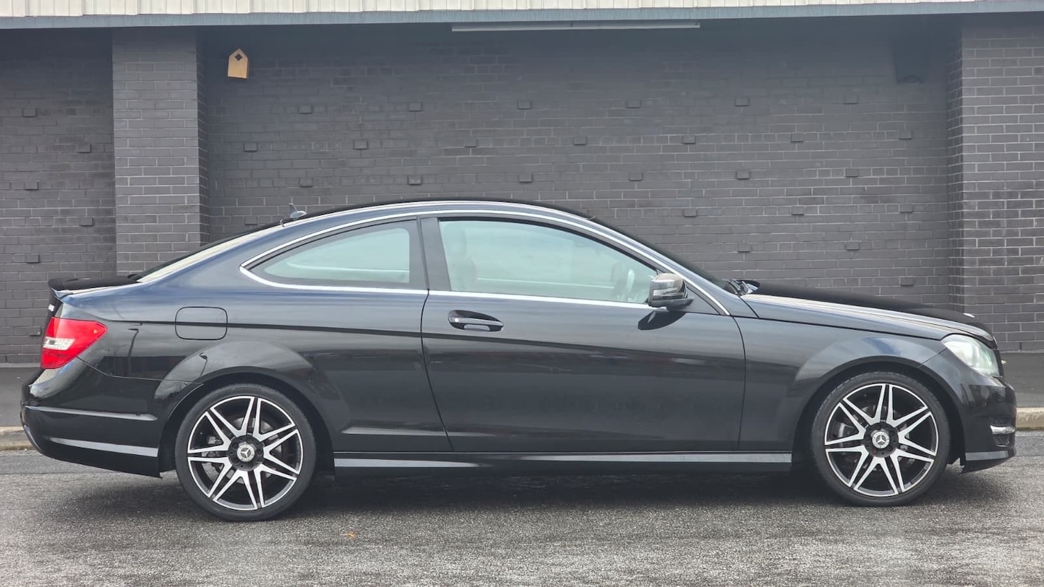 Used Mercedes-Benz C Class 2012 for sale - 76436571: Photo 8