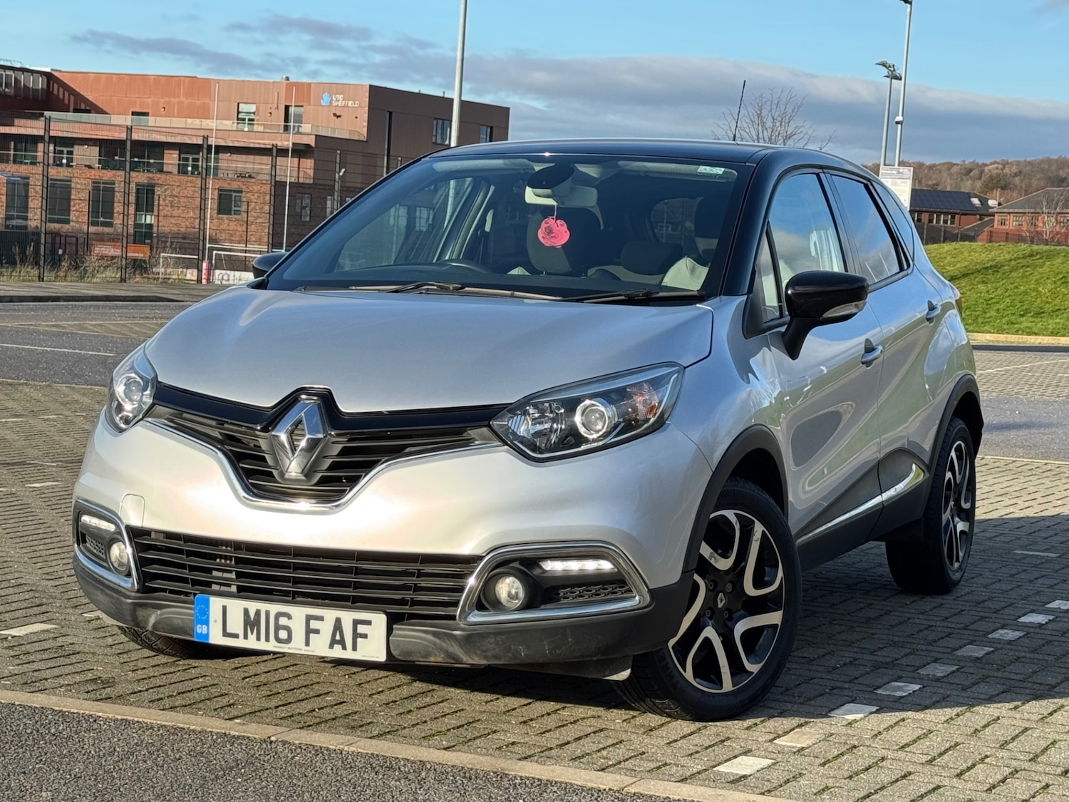Used Renault Captur 2016 for sale - 77094243: Photo 1