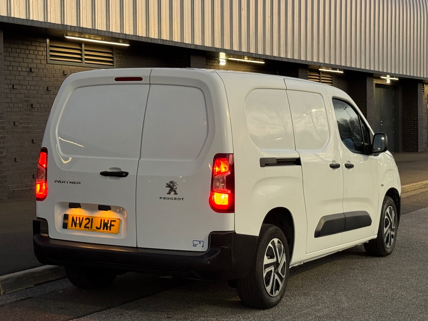 Used Peugeot Partner 2021 for sale - 78078633: Photo 6