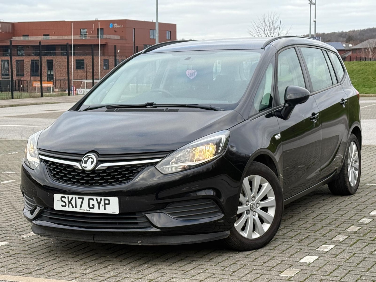 Used Vauxhall Zafira 2017 for sale - 77046184: Photo 2