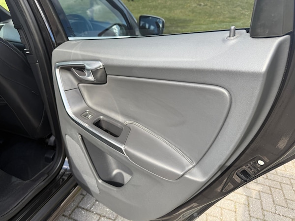 Used Volvo XC60 2016 for sale - 76320738: Photo 23