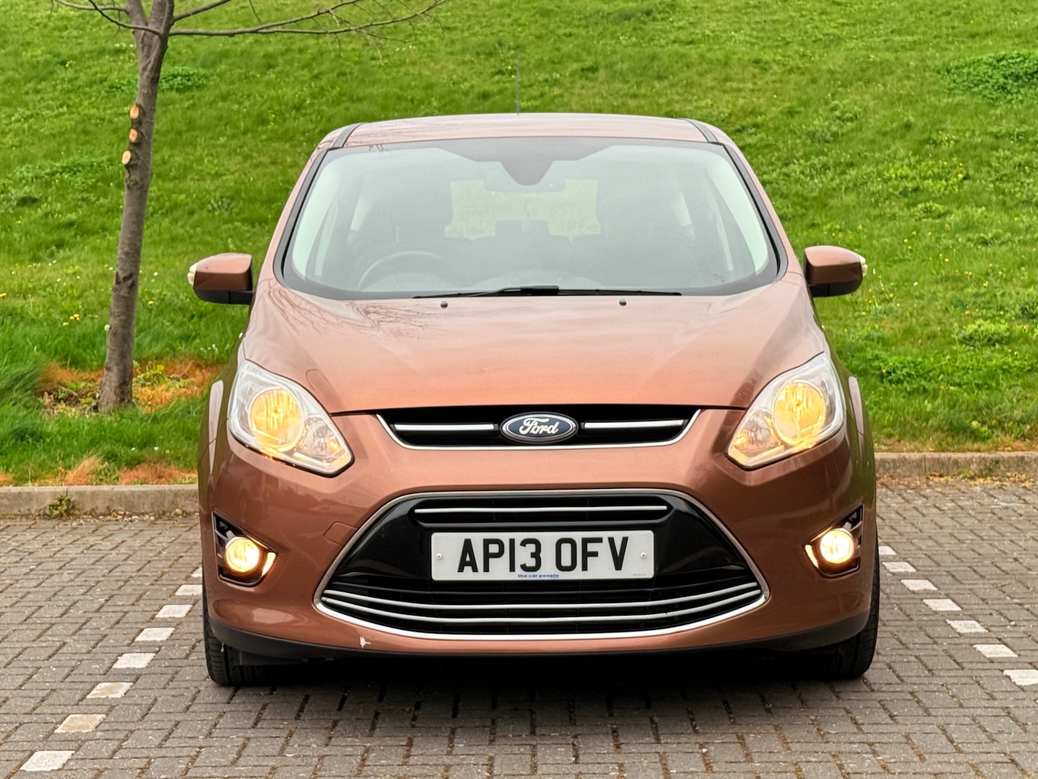 Used Ford C-Max 2013 for sale - 78092644: Photo 2