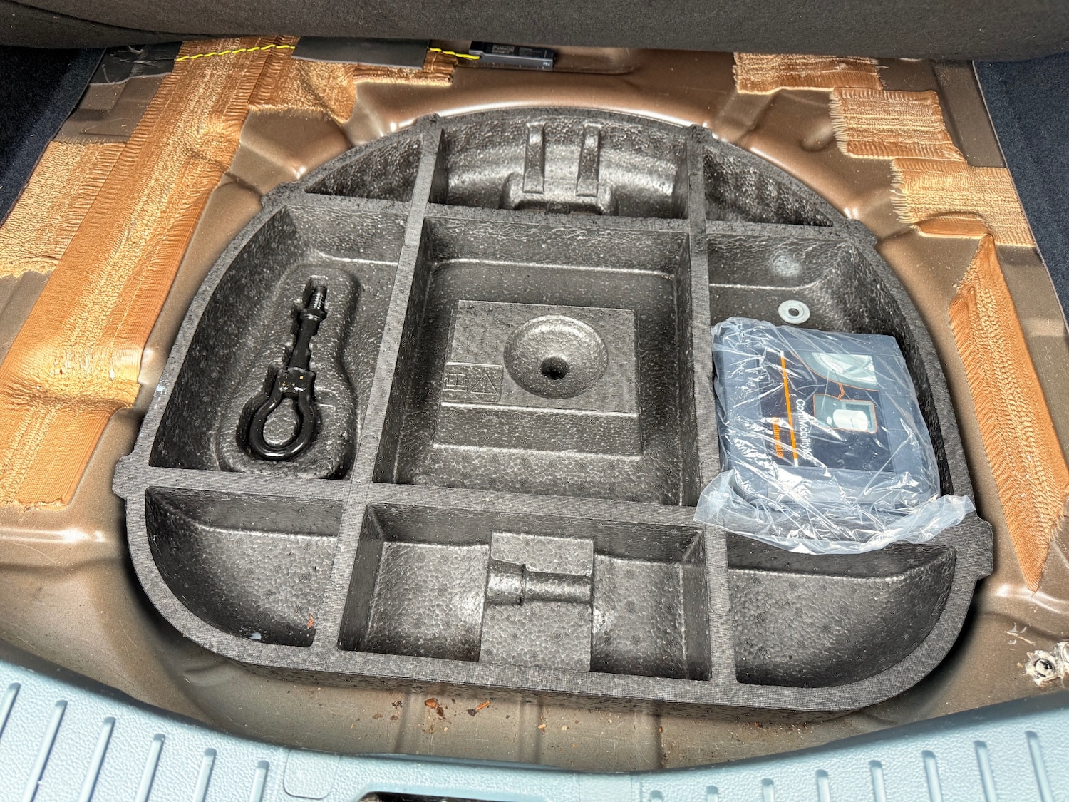 Used Ford C-Max 2013 for sale - 78092644: Photo 28