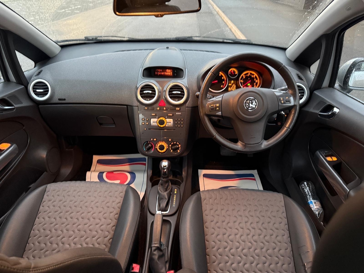 Used Vauxhall Corsa 2011 for sale - 76340838: Photo 11