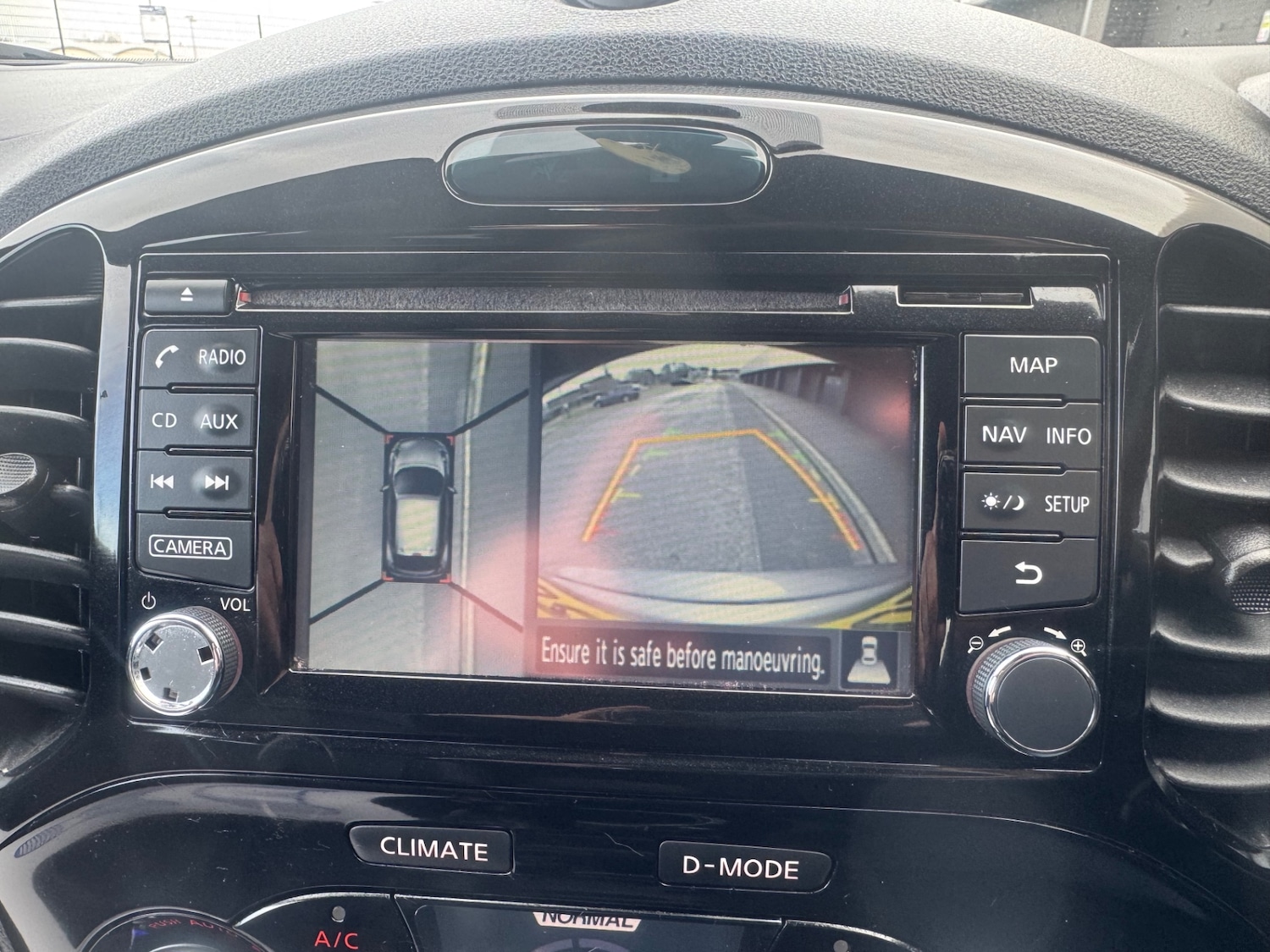 Used Nissan Juke 2017 for sale - 77630035: Photo 2